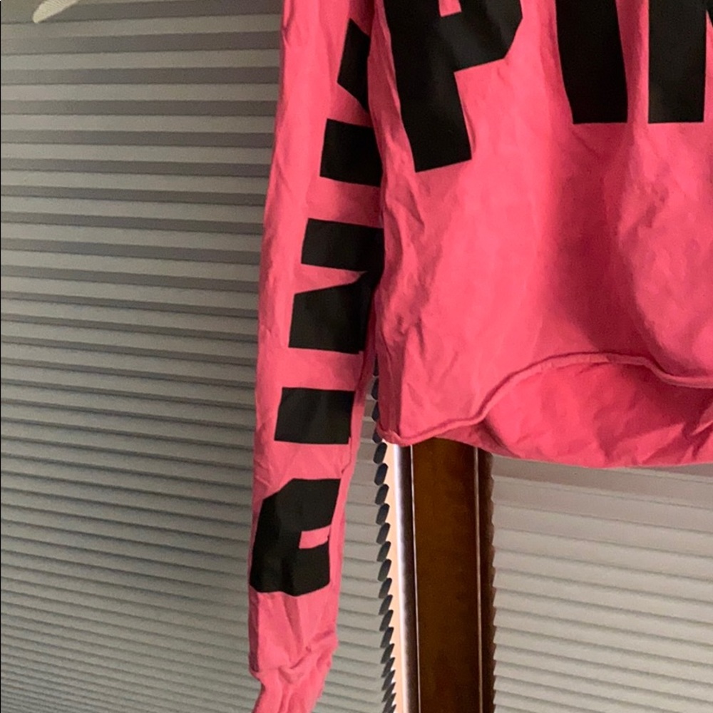 Victoria’s Secret PINK long sleeve crop top - Picture 4 of 6